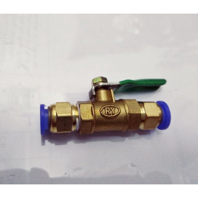 Van khoá ống 8mm - van khóa đồng - nhựa ống 8mm