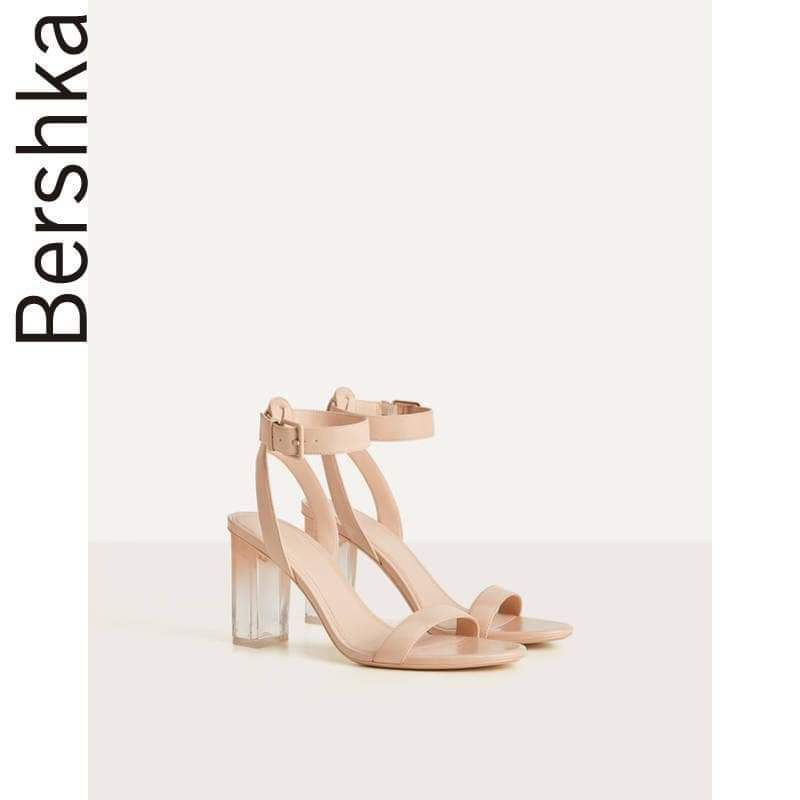 sẵn giày cao gót bershka size 38 auth new