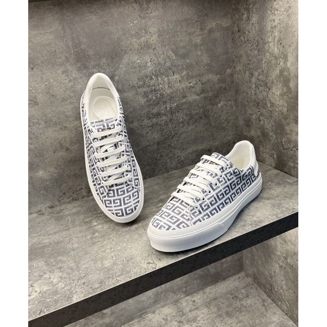 Giầy Snaker GV.C Kẻ Vuông