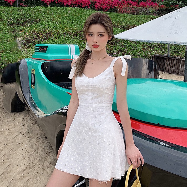 Đầm nữ dáng xòe hai dây mini Emilyshop