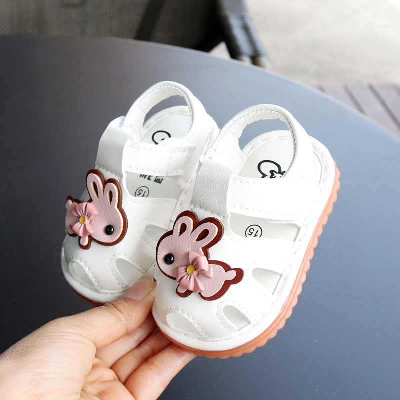 Sandal tập đi cho bé gái -  dép rọ tập đi thỏ con xinh xắn da mềm êm chân có còi tít tít 003 ( có ảnh thật)