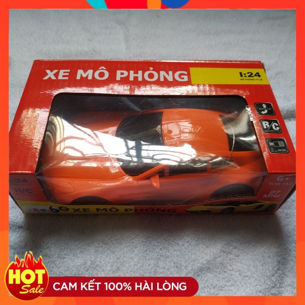 Xe ô tô đồ chơi điều khiển từ xa 1:24