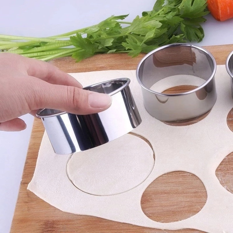 Set 5 Khuôn Làm Bánh Bao/Bánh Xếp Hình Tròn Bằng Thép Không Gỉ Nhiều Kích Cỡ