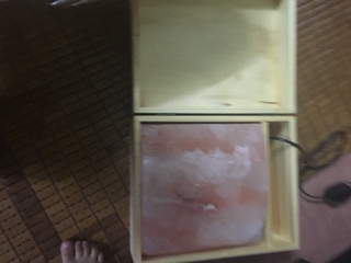 Đá muối massage chân