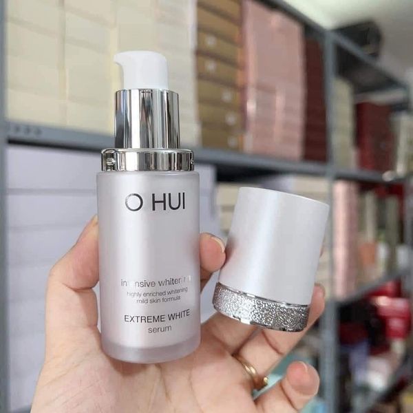 Cặp nước hoa hồng và sữa dưỡng Ohui trắng da Skin Softener 150ml & White Emulsion 130ml tách set