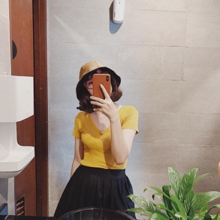 Áo len tăm cổ tim