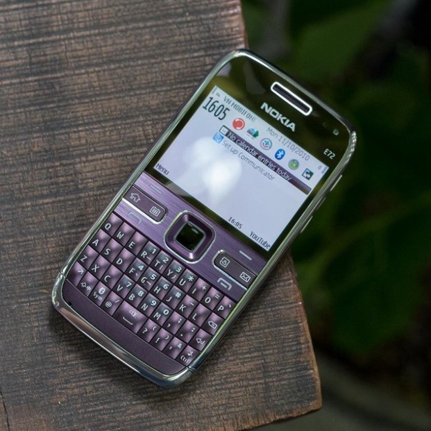 Điện Thoại Nokia E72 violet Hàng Chính Hãng Nguyên Zin Bảo Hành 12 Tháng