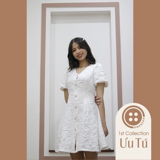 Đầm Gấm Trắng Hở Lưng Dáng Xòe - [Ưu Tú]