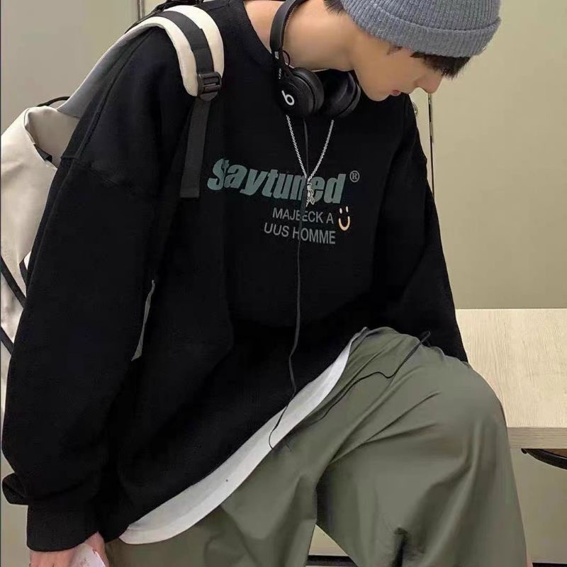 Sweater nỉ ngoại trắng đen in chữ màu xanh Staytuned