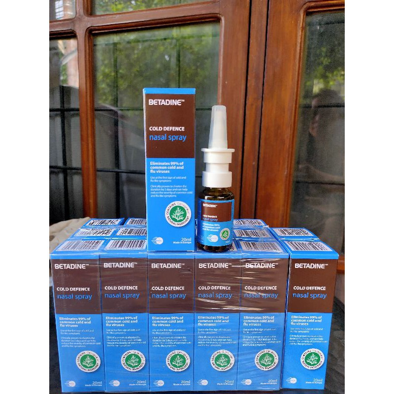 Xịt mũi BETADINE Cold Defence Nasal Spray 20ml Giữ ẩm mũi ngừa cảm cúm cho người lớn