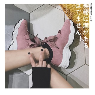 Giày thể thao đế cao hot trend 2018