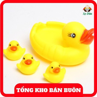 SET 4 VỊT MẸ CON THẢ BỒN TẮM CHO BÉ TRAI BÉ GÁI