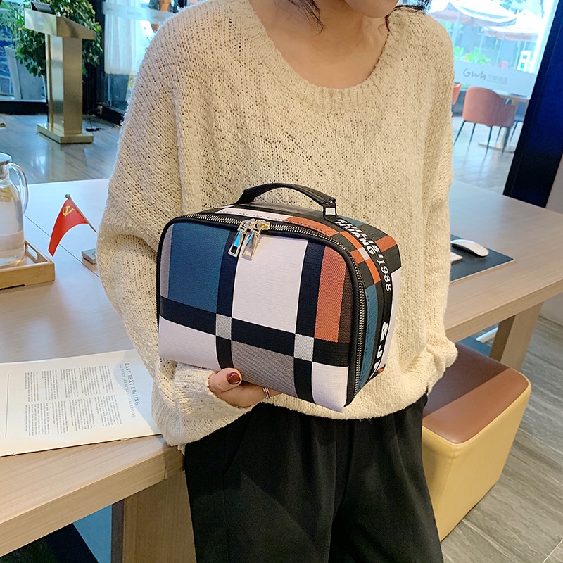 Túi Đựng Mỹ Phẩm Tiện Dụng Mang Đi Du Lịch Cho Bạn Gái