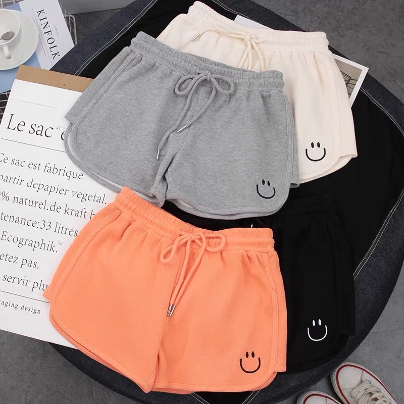 Quần Short Thể Thao Dáng Rộng Lưng Cao In Hình Mặt Cười Kiểu Hàn Quốc Cá Tính Cho Nữ