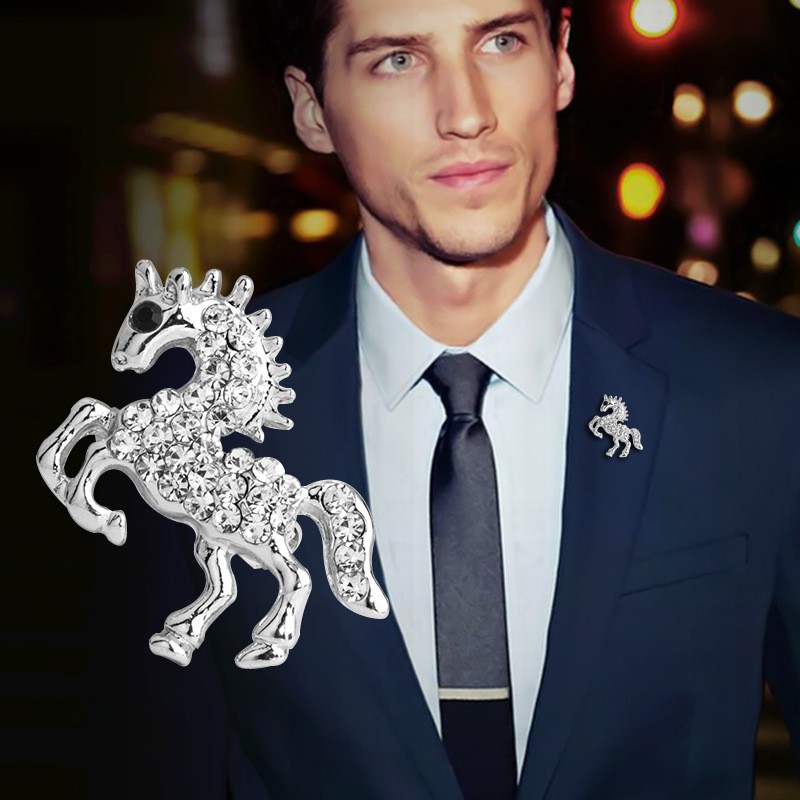 Ghim cài áo Vest nam Lapel Pin thời trang hình con ngựa đính hạt đá kích thước 2,5cm GH-269 Phụ kiện Vest Nam - AdamZone