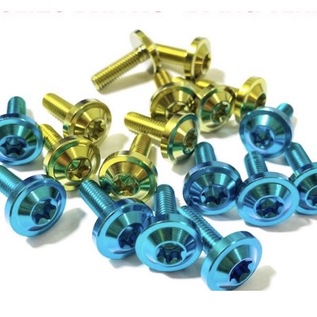 ỐC TITAN 6li15 , 6li20 DÙ TO DÀY THÔNG DỤNG GẮN DÀN ÁO , DÈ TRƯỚC SAU , ỐP PÔ , HỘP XÍCH , BAGA TẤT CẢ DÒNG XE