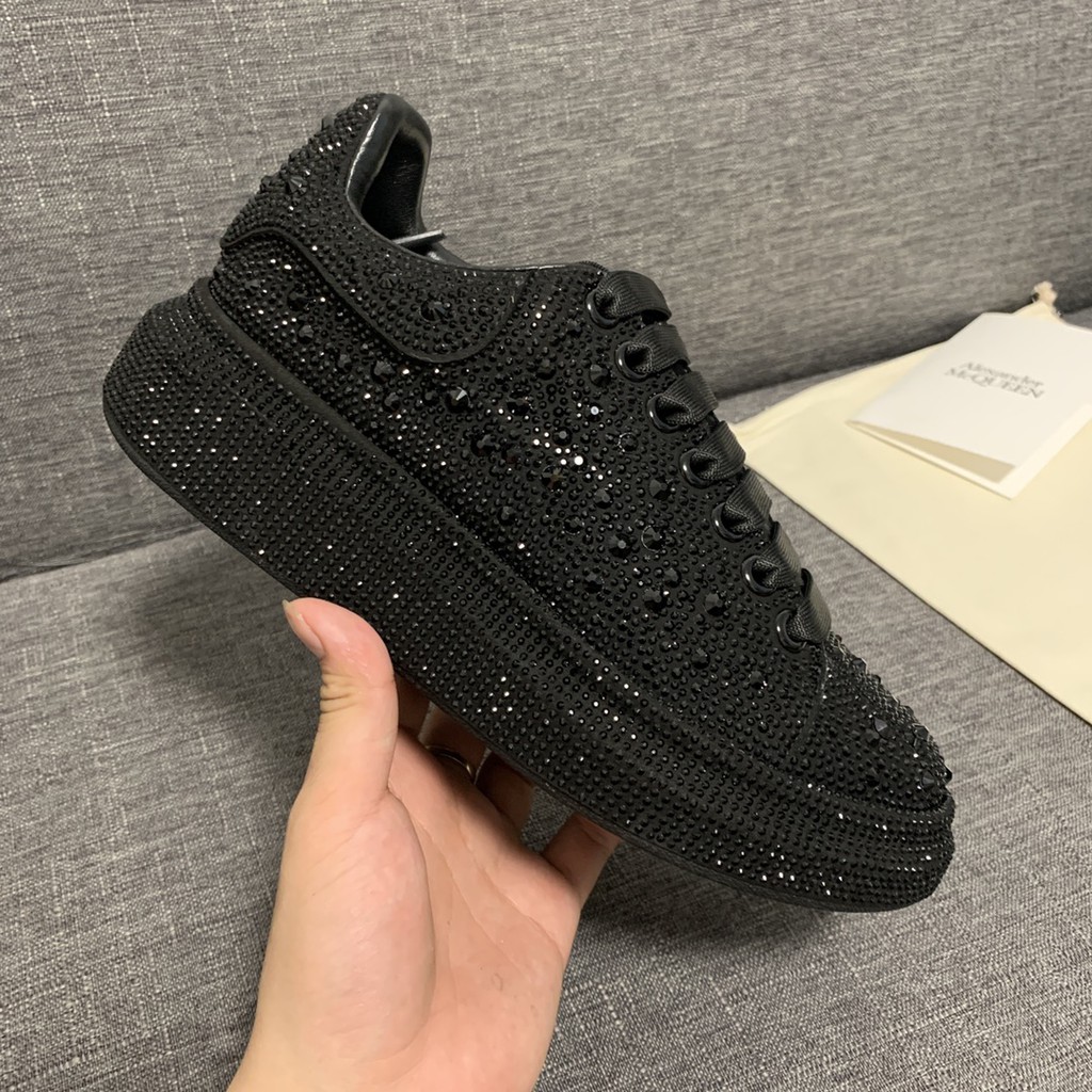 Giày Sneaker nữ phá cách, nổi bật Alexander McQueen da thật