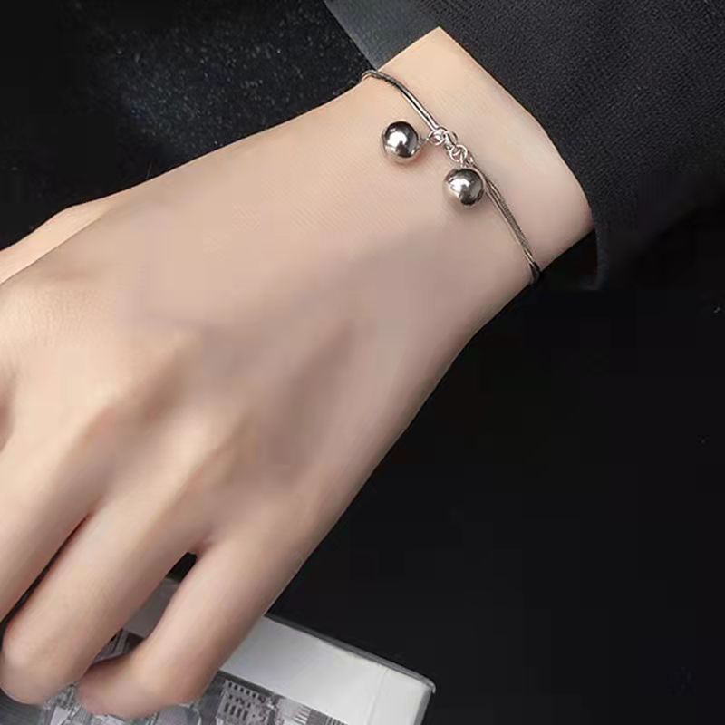 Vòng đeo tay Ahellogirl mạ bạc 925 hai lớp gắn chuông