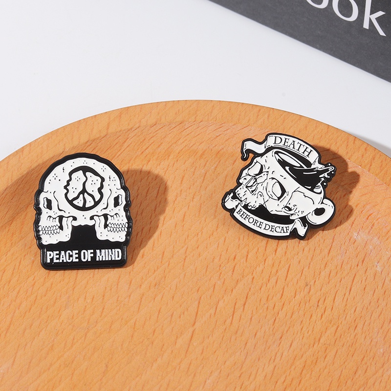 Ghim Cài Áo Hình Đầu Lâu Độc Đáo