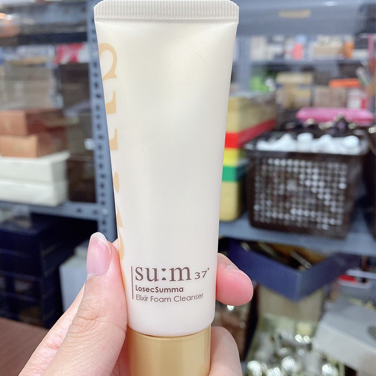 Sữa Rửa Mặt Tái Sinh Da Chiết Xuất Vàng Sum37 Losecsumma Elixir Foam Cleanser 40ml