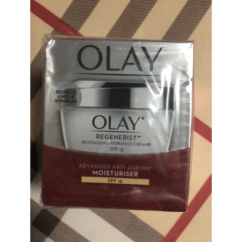 #Kem dưỡng da Ban ngày #Olay Regenerist Revitalising Hydration Day Cream Moisturiser 50mL. Made in USA