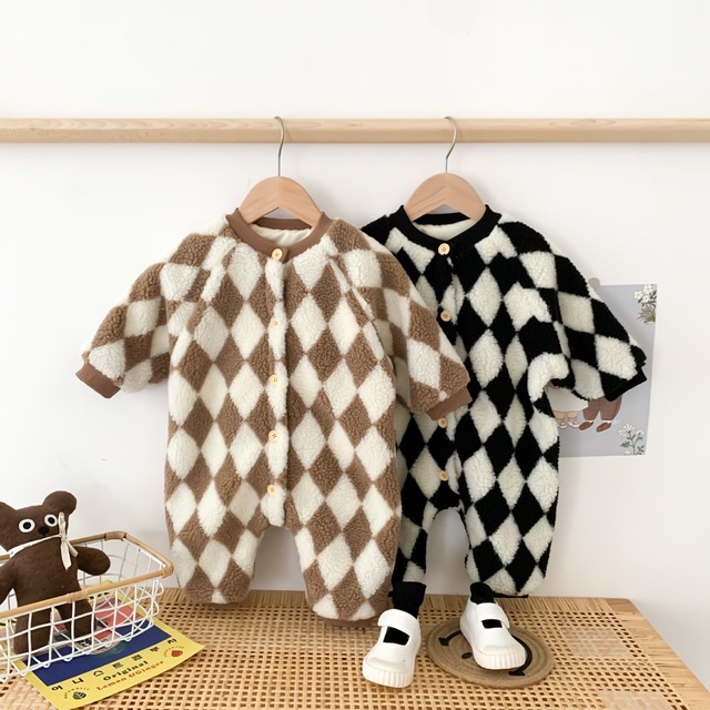 Bộ liên thân kẻ caro lông cừu chần bông siêu ấm , body cho bé mùa đông siêu cute