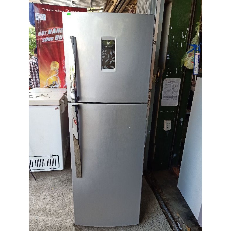Tủ lạnh electrolux giá rẻ với dung tích 180 lít, tủ bao zin.