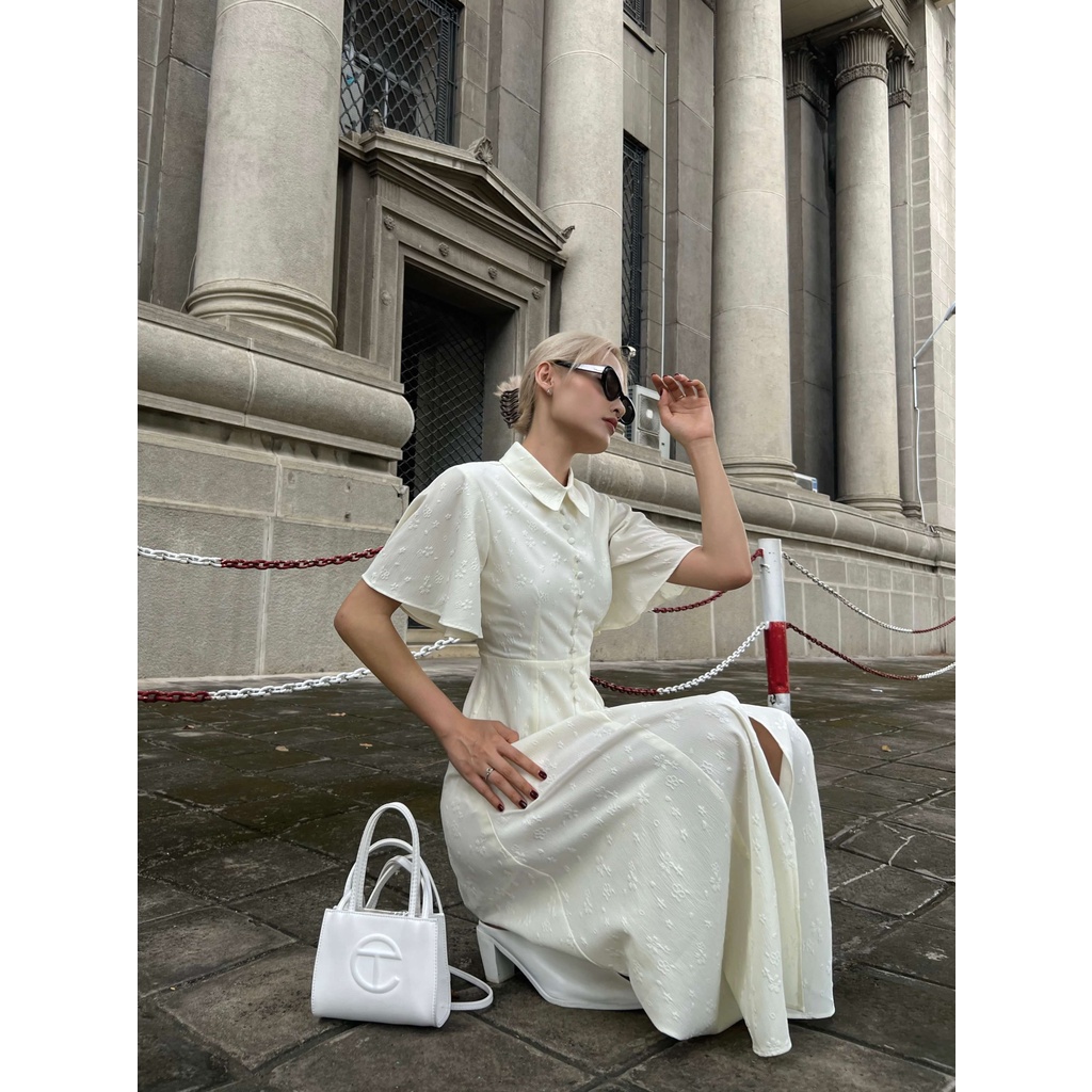 FINI8_ Đầm trắng hoa dài nút bọc ứng dụng cao Lily Dress