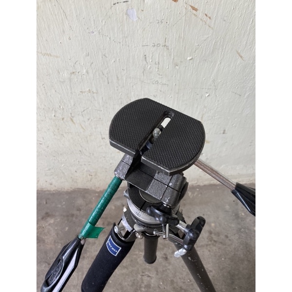 Tripod Gitzo siêu khủng - made in french