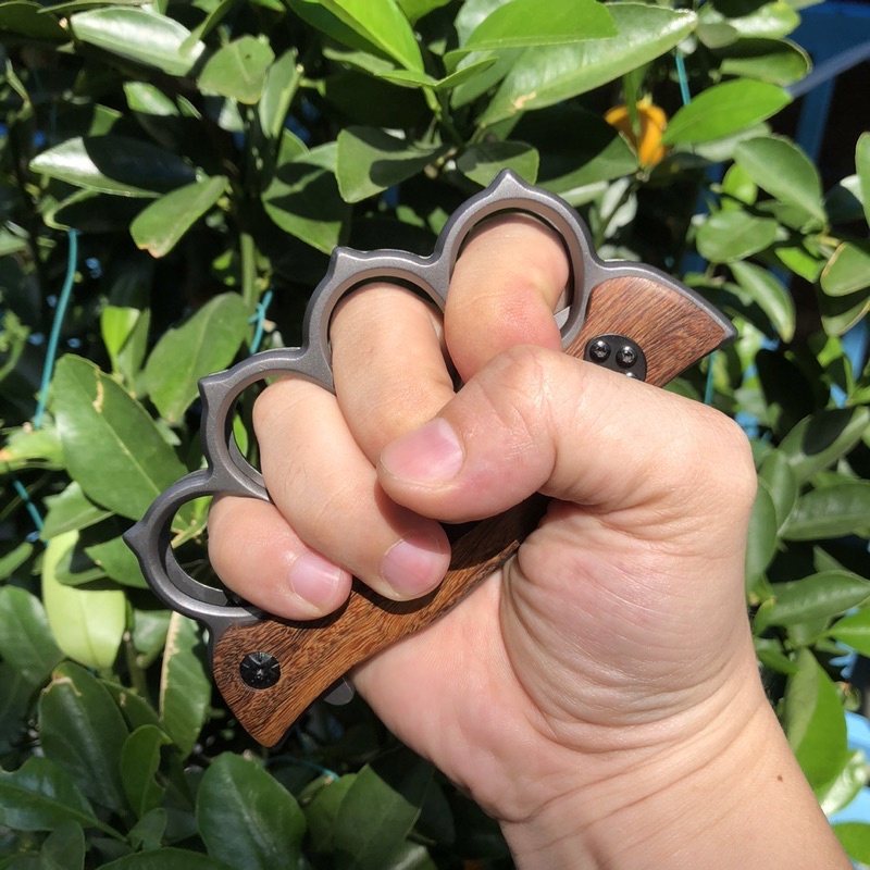 Dụng cụ đa năng