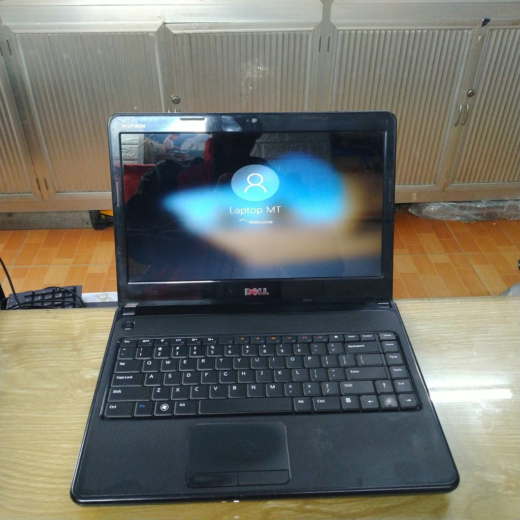 Laptop dell n4030 core i3 m380 4 CPU x2.5 , RAM 2GB ổ 320gb máy đẹp pin tốt