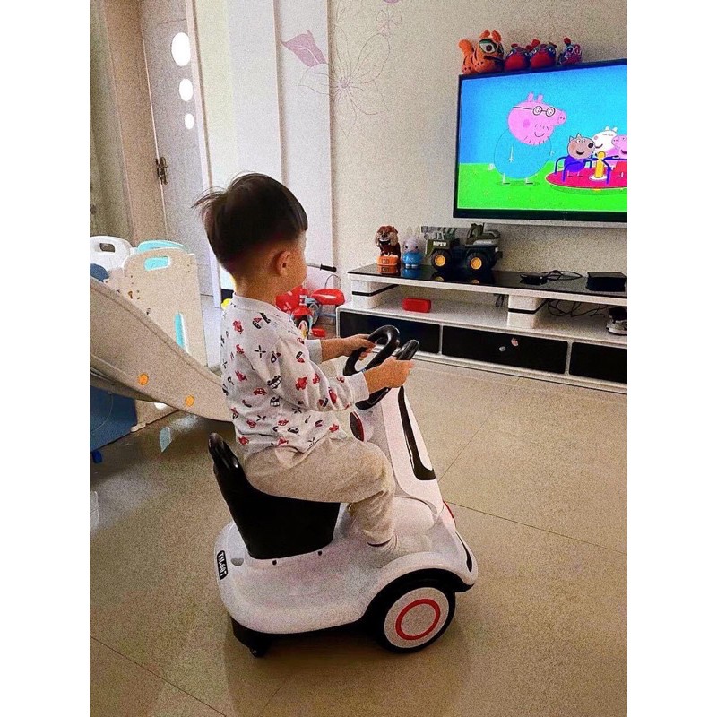 SIÊU XE ĐIỆN BABY COSI - dành cho bé từ 18 tháng