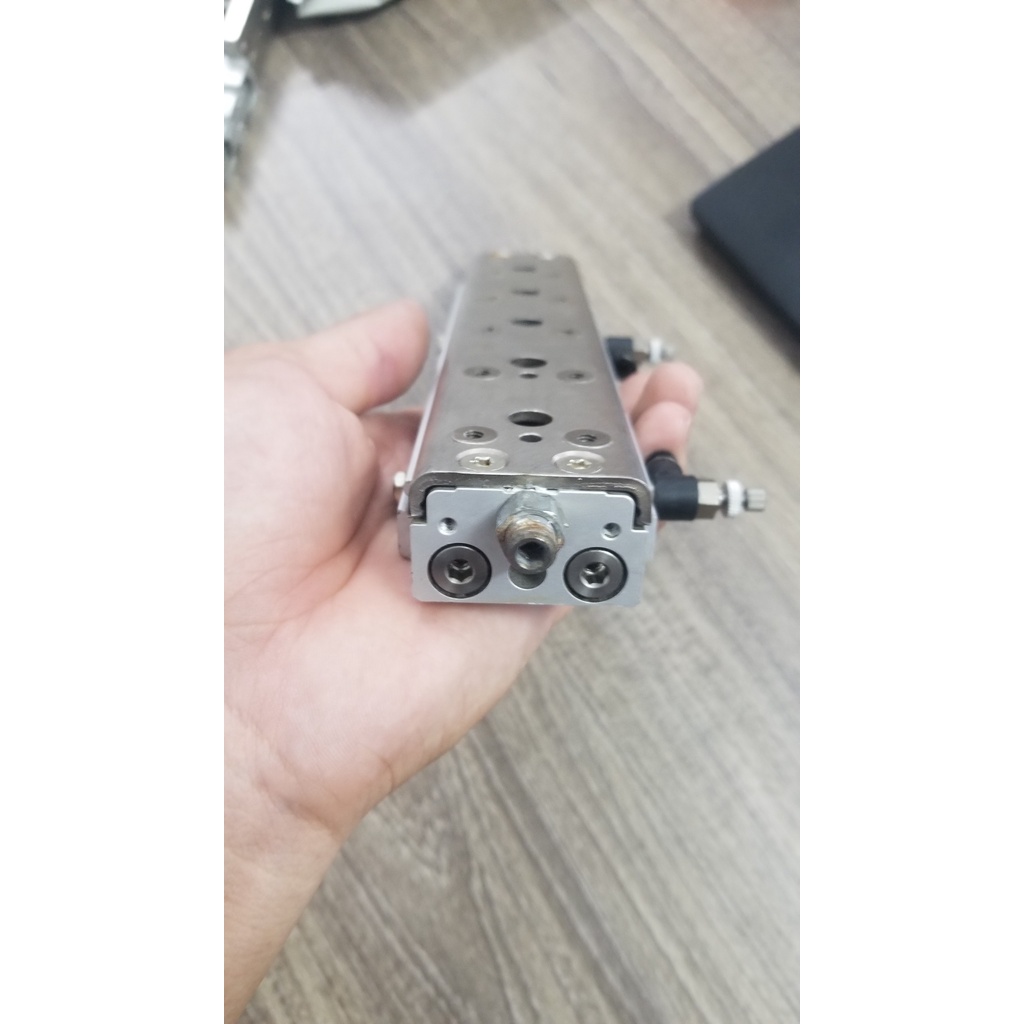 Xy lanh trượt SMC  MXQ12A-100ZF hành trình 100mm + Tặng đầu nối khí nén
