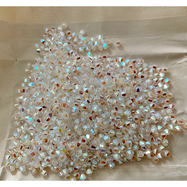 50-100 viên pha lê nón Swarovski 4mm