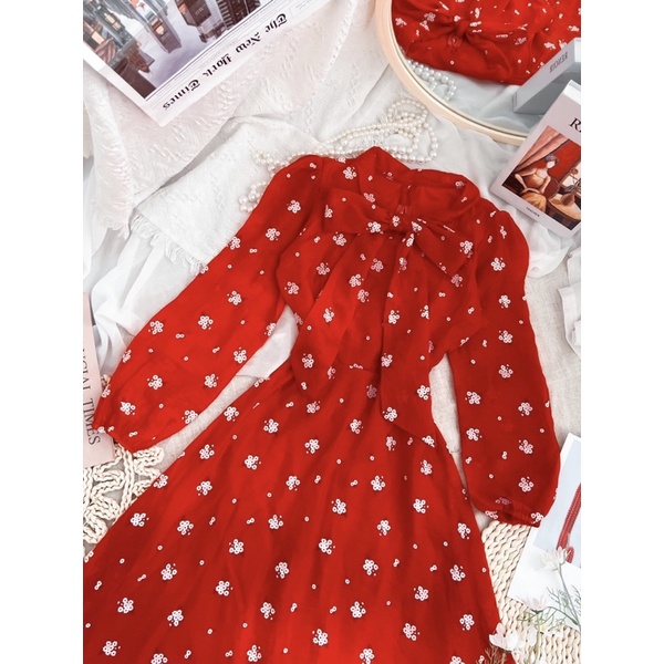 ĐẦM HOA MIDI ĐỎ THẮT NƠ CỔ TAY DÀI