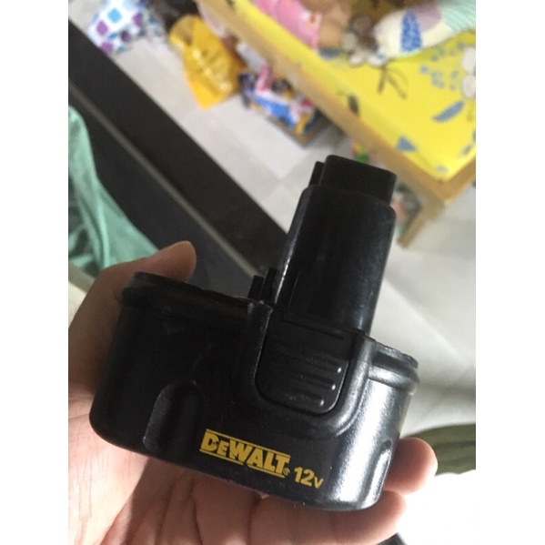 Pin Dewalt 12v