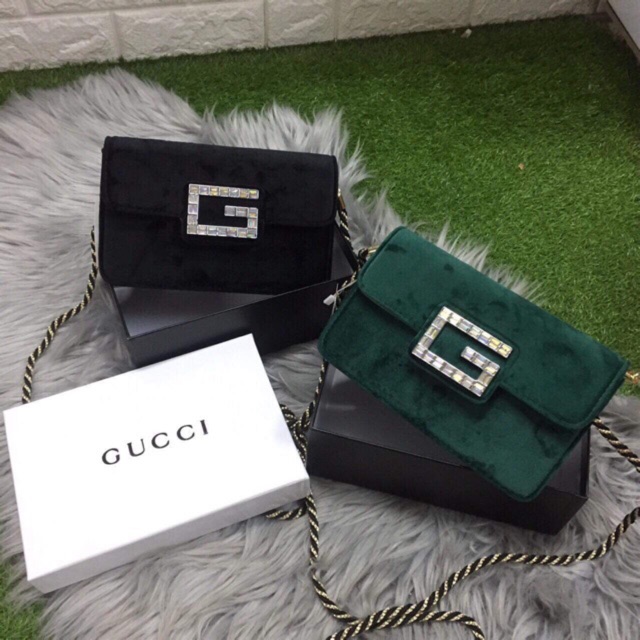 Túi nhung đính đá