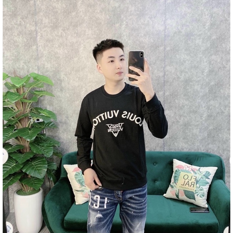 Áo nỉ dài tay LV hai mầu trắng đen có hoạ tiết thời trang nam, Áo thu đông phong cách hàn quốc btshop từ 45 đến 75 kg.