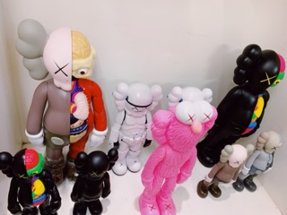 [ CÓ SẴN ] Mô hình Kaws Bff cao 30 cm