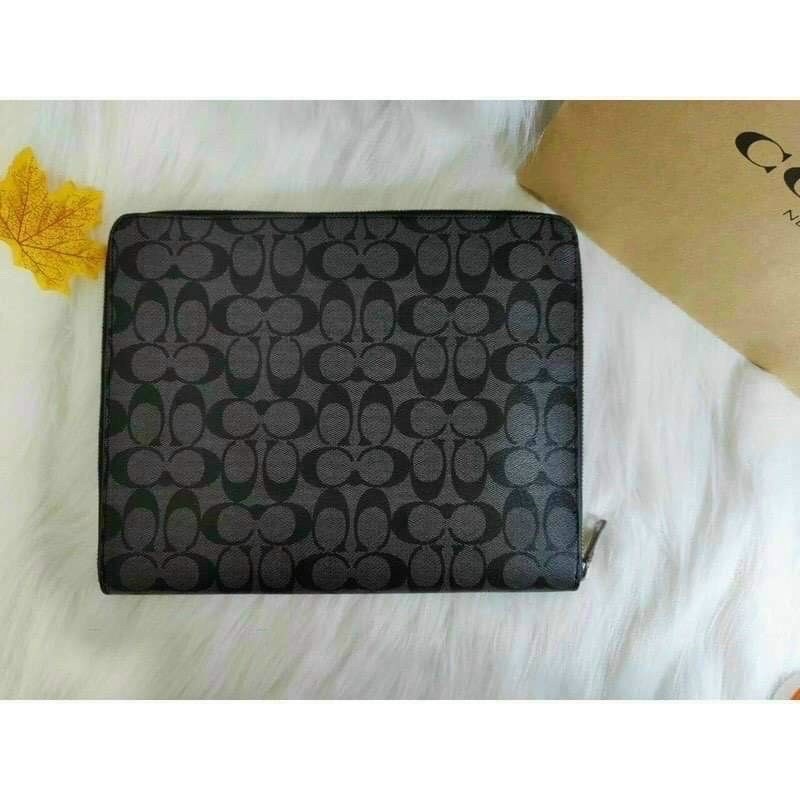 Clutch Coach for men siêu đẹp