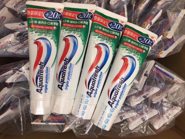 Kem đánh răng Aquafresh Nhật Bản