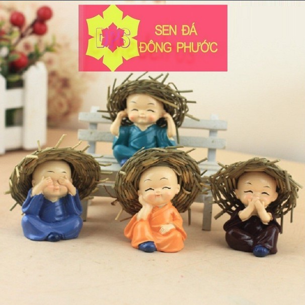 Tượng chú tiểu tứ không đội nón - Phụ kiện làm tiểu cảnh sen đá, xương rồng, cây phong thuỷ - Sen Đá Xương rồng