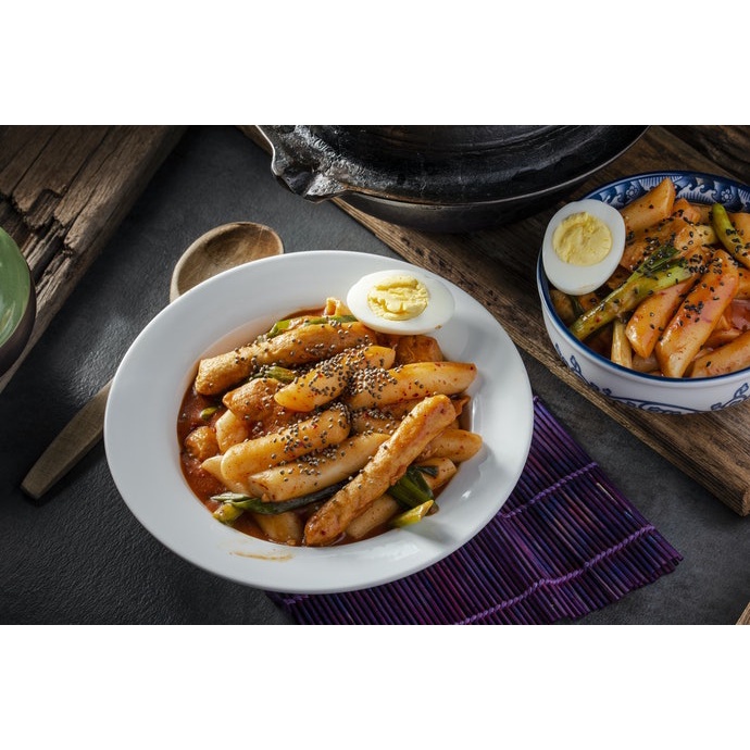 Sốt Tokbokki Hàn Quốc Bibigo Vị Cay Ngọt Gói 120g/150g