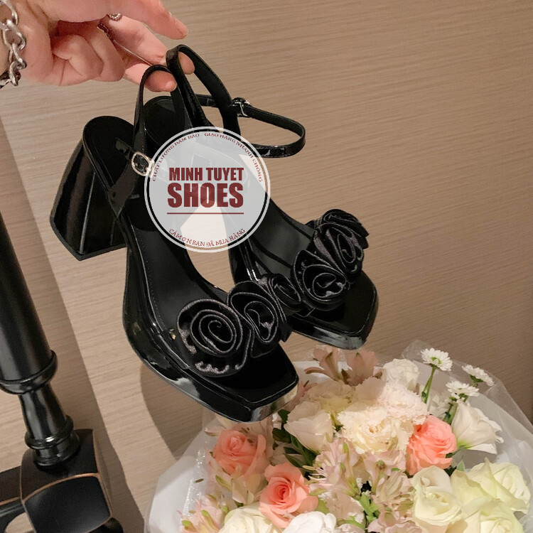 giày sandal cao gót 9cm đi tiệc minhtuyetshoes đế vuông mũi đúp quai ngang hoa lụa xinh xắn mẫu mới 2023