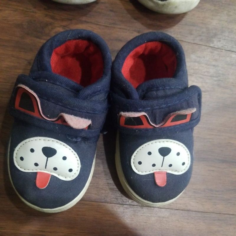 Thanh lý giày cho bé