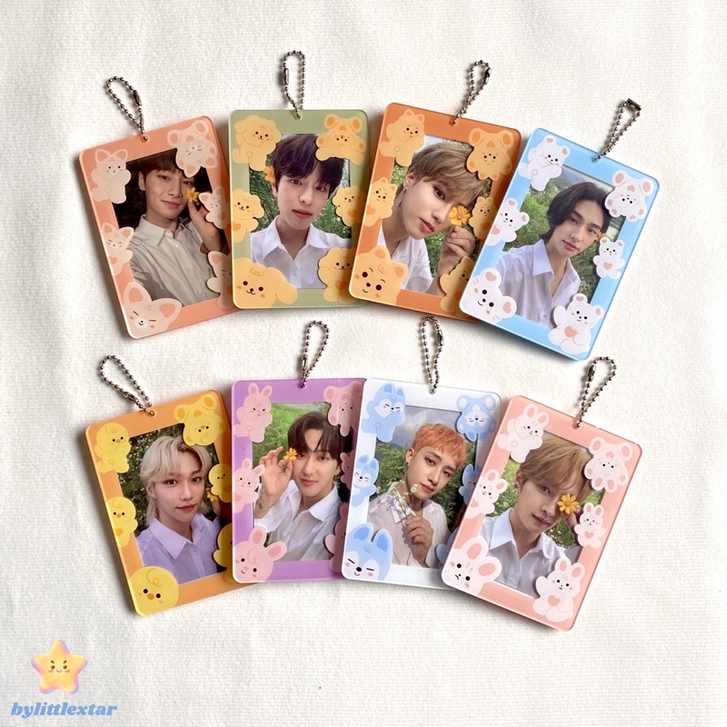 Giá Đỡ Ảnh Bằng Acrylic Hình Nhóm Nhạc Stray Kids SKZOO