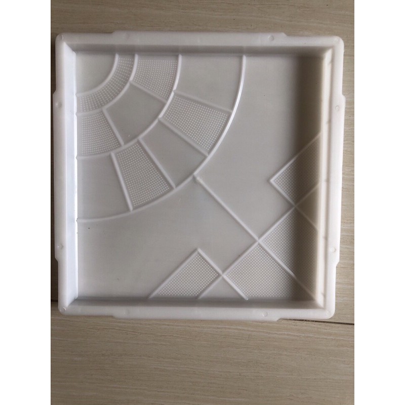 Tổng Kho Bán Lẻ Khuôn Đổ Xi măng Lát Sân Vườn kt 40/40/3,5cm