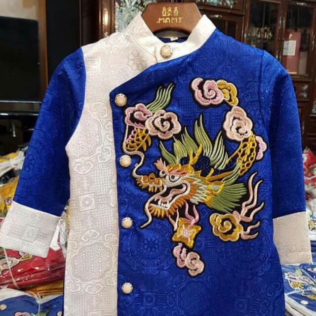 Áo dài gấm bé trai