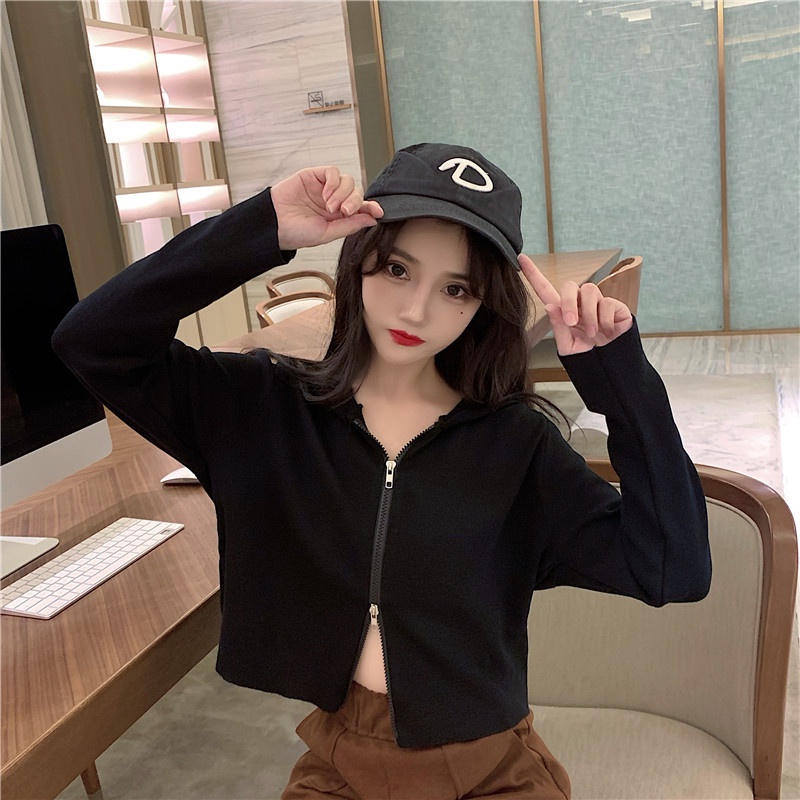 Áo Croptop Tay Dài Có Mũ Trùm Đầu Cho Nữ