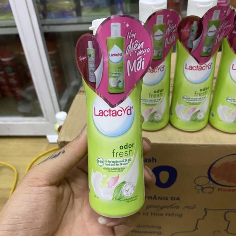 Dung dịch vệ sinh phụ nữ Lactacyd ngăn mùi 24 giờ 150ml